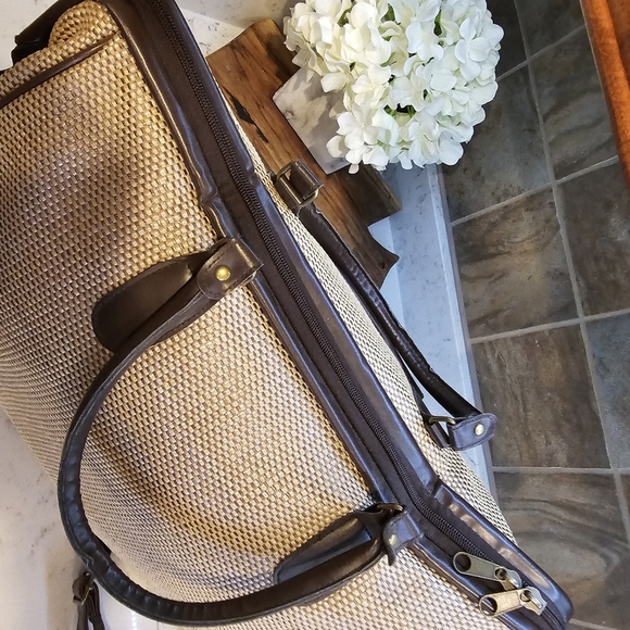 Avon Tote Bag - Picture 9 of 13